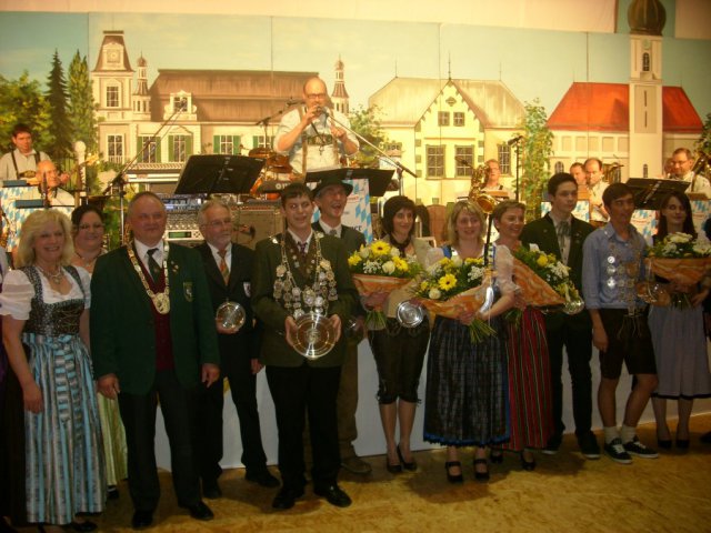 bezirkskoenigin_4